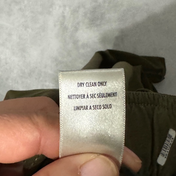 AUGUST MAX SILK SET. Green. Size 4 Plus - Picture 14 of 14